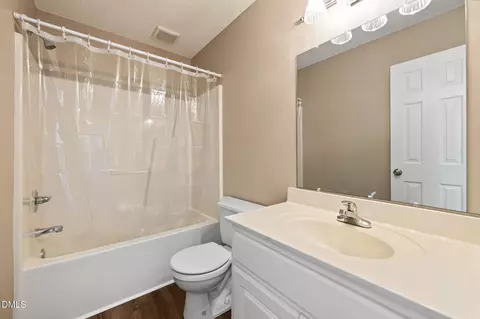 Bath - 21 Beasley Estates Dr, Benson, NC 27504 photo 1 of 2