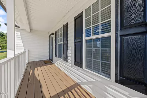 Exterior - 21 Beasley Estates Dr, Benson, NC 27504 photo 2 of 8