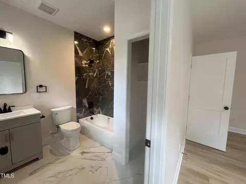 Bath - 313 W Cornwallis Rd, Durham, NC 27707 photo 9 of 18
