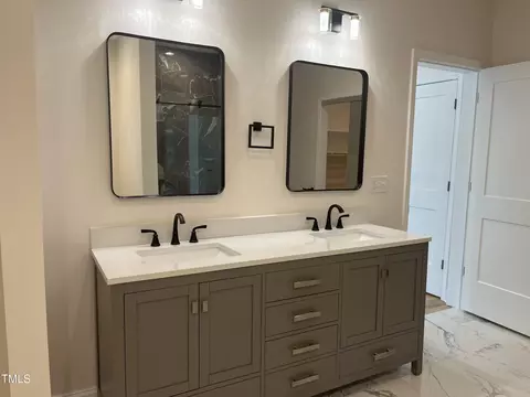 Bath - 313 W Cornwallis Rd, Durham, NC 27707 photo 2 of 18