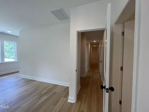 Entry Way - 313 W Cornwallis Rd, Durham, NC 27707 photo 4 of 4