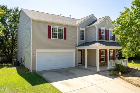 1017 Breeze Ln, Clayton, NC 27520