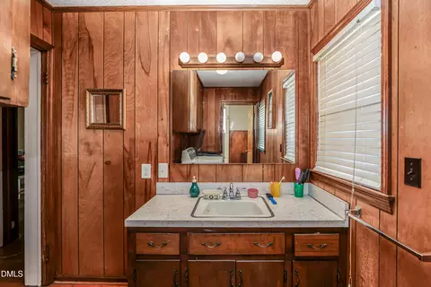 Bath - 303 N 12th St, Erwin, NC 28339 photo 2 of 4