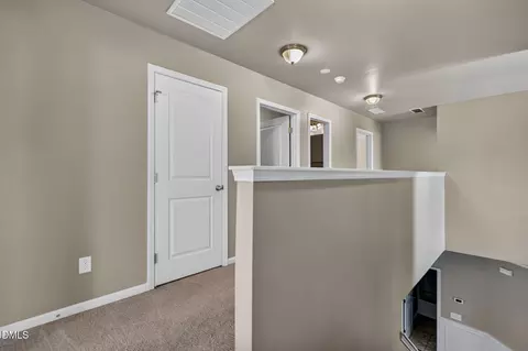 Entry Way - 122 Windrush Ln, Durham, NC 27703 photo 6 of 7