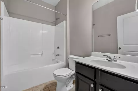 Bath - 122 Windrush Ln, Durham, NC 27703 photo 6 of 6