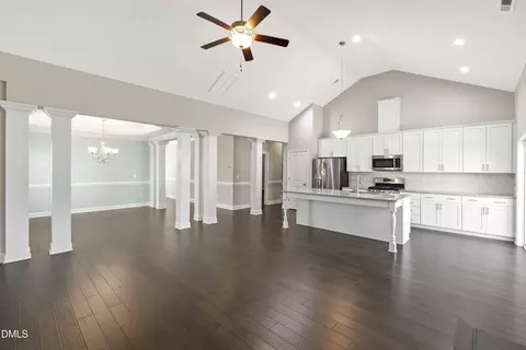 3912 Freemark Ln, Fuquay Varina, NC 27526
