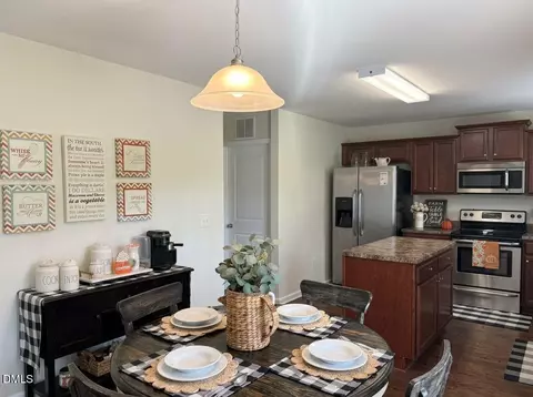 460 Botanical Ct, Bunnlevel, NC 28323 photo 4