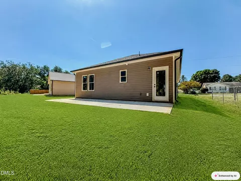 1011 E Maplewood Dr #A, Benson, NC 27504 photo 8