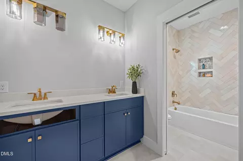 Bath - 1005 Phoenix Pl, Raleigh, NC 27610 photo 4 of 6