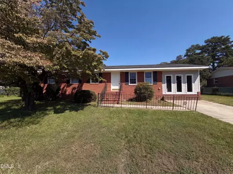 6216 Tiree Dr, Fayetteville, NC 28304