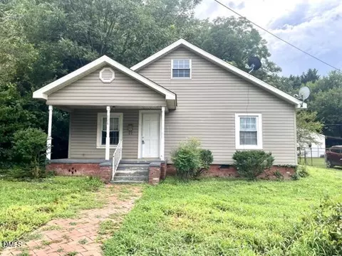 628 New St, Graham, NC 27253