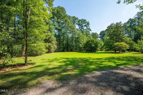 18 Elizabeth Ln, Rocky Mount, NC 27804