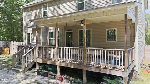 Exterior - 180 Long Grass Dr, Smithfield, NC 27577 photo 4 of 6