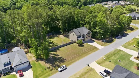 View/Area - 180 Long Grass Dr, Smithfield, NC 27577 photo 2 of 4