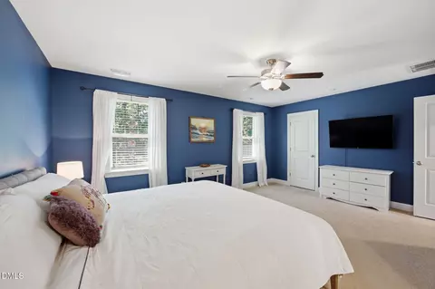 Bedroom - 180 Long Grass Dr, Smithfield, NC 27577 photo 3 of 9