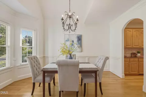 Dining - 6401 Cedar Waters Dr, Raleigh, NC 27607 photo 2 of 5