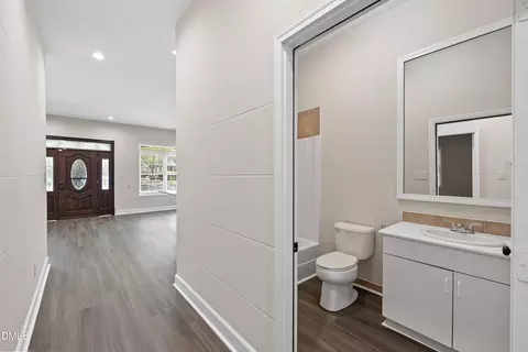 Entry Way - 311 E Davis St, Smithfield, NC 27577 photo 4 of 4