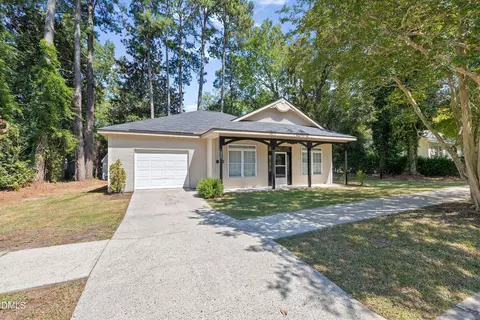 Exterior - 311 E Davis St, Smithfield, NC 27577 photo 1 of 8