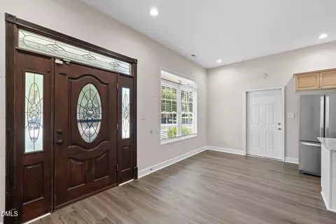 Entry Way - 311 E Davis St, Smithfield, NC 27577 photo 1 of 4