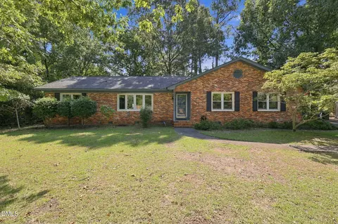 6320 Milford Rd, Fayetteville, NC 28303