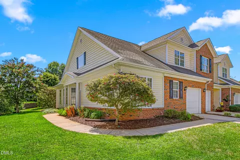704 Village Lake Dr, Mebane, NC 27302
