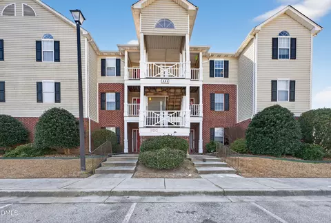 331 Bubble Creek Ct #7, Fayetteville, NC 28311