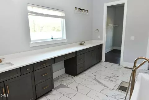 Bath - 794 Cobb Rd, Benson, NC 27504 photo 1 of 4