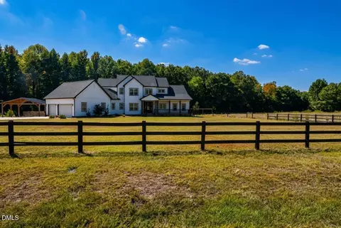 Exterior - 794 Cobb Rd, Benson, NC 27504 photo 1 of 4