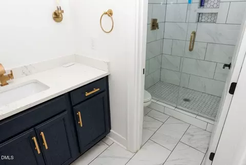 Bath - 794 Cobb Rd, Benson, NC 27504 photo 3 of 4