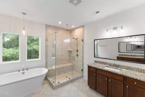 Bath - 714 Adeline Ct, Durham, NC 27713 photo 5 of 7