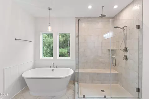 Bath - 714 Adeline Ct, Durham, NC 27713 photo 6 of 7