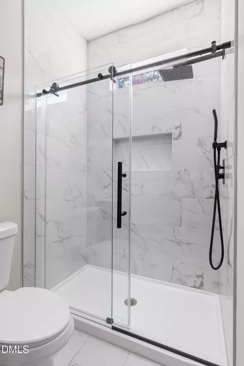 Bath - 101 S Maple St, Durham, NC 27703 photo 5 of 7