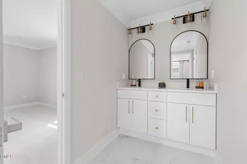 Bath - 101 S Maple St, Durham, NC 27703 photo 6 of 7