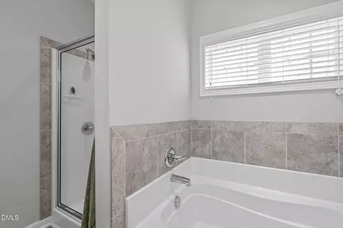 Bath - 40 Heron Pt Way, Garner, NC 27529 photo 3 of 4
