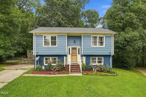 Exterior - 9 Cairn Ct, Durham, NC 27705 photo 2 of 6