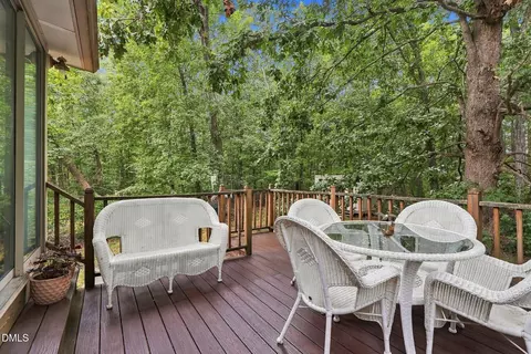 Exterior - 9 Cairn Ct, Durham, NC 27705 photo 4 of 6