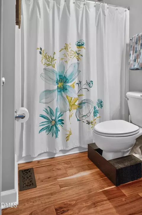 Bath - 6108 Tiffield Way, Wake Forest, NC 27587 photo 8 of 11