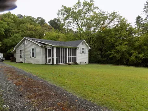 302 N Durham Ave, Creedmoor, NC 27522