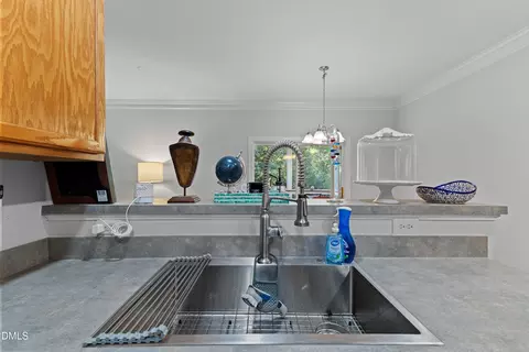 Kitchen - 5812 Catskill Ct, Durham, NC 27713 photo 5 of 6