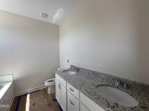 Bath - 14 Silver Court Apt Ct #(2), Smithfield, NC 27577 photo 1 of 4
