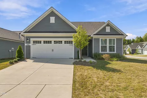 1402 Buxus Ct, Fuquay Varina, NC 27526