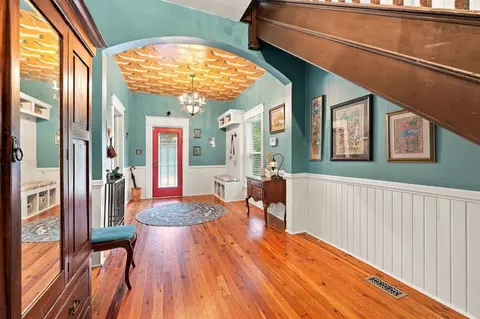 Entry Way - 1814 Vale St, Durham, NC 27703 photo 4 of 8