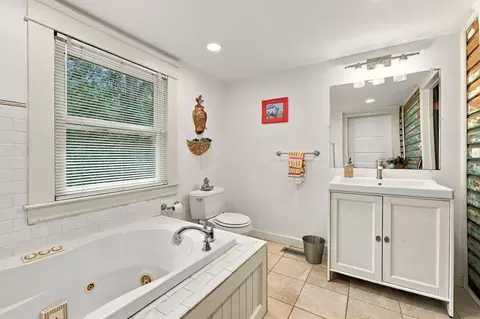 Bath - 1814 Vale St, Durham, NC 27703 photo 1 of 4