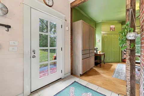 Entry Way - 1814 Vale St, Durham, NC 27703 photo 5 of 8