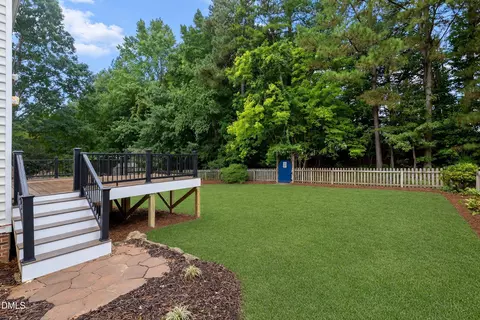 Exterior - 711 Midsummer Ln, Apex, NC 27502 photo 6 of 7