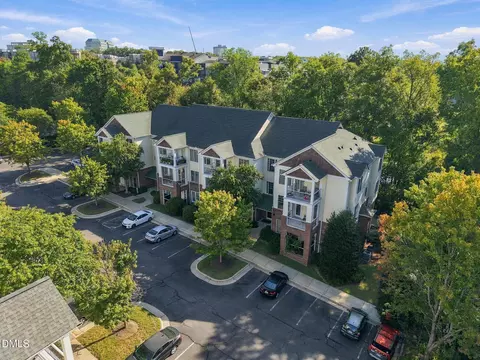 901 Canenaugh Dr #106, Raleigh, NC 27604