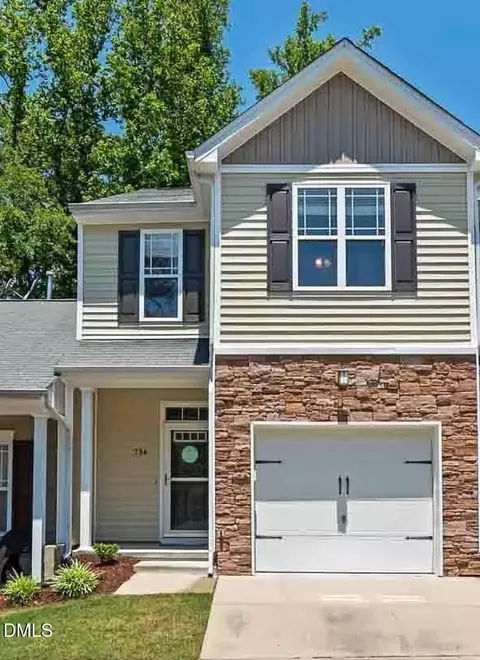 734 Whitetail Creek Way, Fuquay Varina, NC 27526
