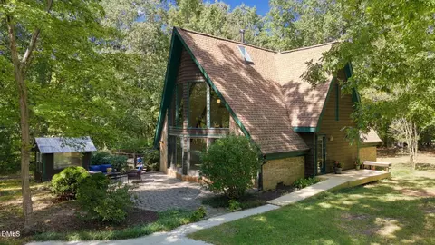 1121 Rollins Mill Rd, Holly Springs, NC 27540