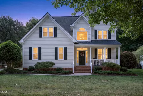 105 Crossway Ln, Holly Springs, NC 27540