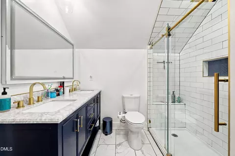 Bath - 1722 Wynne Rd, Durham, NC 27713 photo 3 of 4